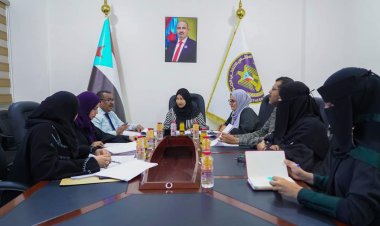 هيئة الإغاثة والأعمال الإنسانية تناقش آليات مسح الأسر الأكثر احتياجاً في الجنوب