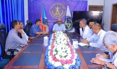 حضرموت..  الزبيدي يلتقي الاتحاد العام لعمال نقابات الوادي والصحراء