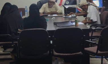 الشيخ علي بن قويرة باوزير يجتمع بالقياديات في غيل باوزير للتحضير لمليونية أكتوبر والمطالبة باستعادة الدولة