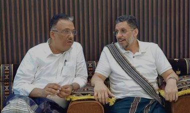 رئيس الوزراء يقدم التعازي لرئيس مصلحة الجمارك بوفاة شقيقه