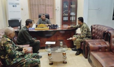 العميد المنهالي  يناقش أوضاع الأجهزة الأمنية في مديريات الشحر ودوعن والريدة الشرقية وقصيعر.