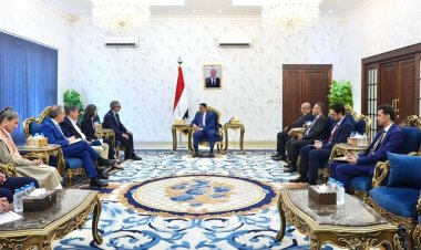 رئيس الوزراء يعقد اجتماعاً في عدن مع بعثة وسفراء عدد من دول الاتحاد الأوروبي