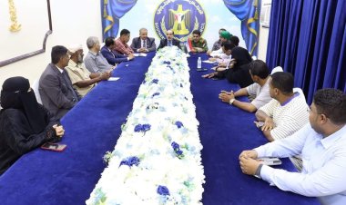 بحضور الغريب والربيزي.. تنفيذية انتقالي حضرموت تعقد اجتماعاً استثنائياً بالمكلا