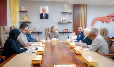 وزير الدولة لملس يرحب برئيس منظمة الهجرة ويدعو لمواجهة تحديات النزوح