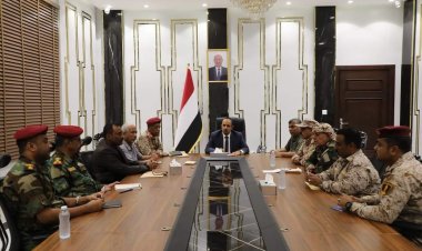 اللجنة الأمنية بحضرموت تُشدّد على منع دخول السلاح ومواصلة التنسيق الأمني لتعزيز الشراكة المجتمعية