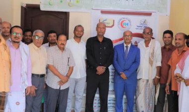 القائم بأعمال مدير عام المكلا يدشن المخيم المجاني الثاني للأمراض الباطنية والقلب بالمكلا