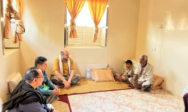 رئيس تنفيذية انتقالي حضرموت يقدم واجب العزاء لأسر البيتي وعفيف وباحطاب في وفاة أبناءهم أثر حادث مروري