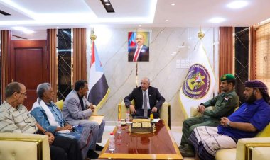 الكثيري يطّلع على سير عمل لجنة معالجة قضايا الثأر بمديرية الحد