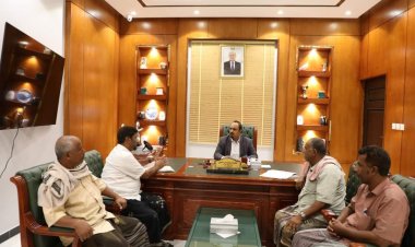 المحافظ بن ماضي يطلع على سير العمل بمشاريع التنمية بمديرية غيل بن يمين