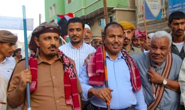 محافظ حضرموت يشهد بسيئون الاحتفالات بمهرجان التراث الشعبي "مطلع المطالع" ويؤكد الاهتمام بالتراث الشعبي والثقافي المُعبّر عن الهوية الحضرمية