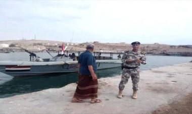 هيئة المصائد السمكية بالمهرة تحذر الصيادين من الإبحار