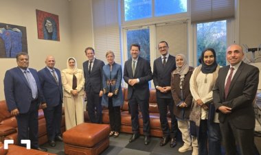 الوزير الشرجبي يبحث مع نائب وزير التعاون التنموي الهولندي تعزيز التعاون في مجالات المياه والبيئة