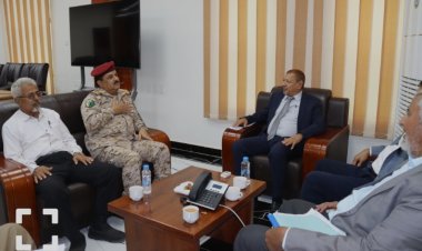 رئيس مجلس القضاء الأعلى يناقش مع وزير الدفاع تطوير القضاء العسكري وترميم مقراته