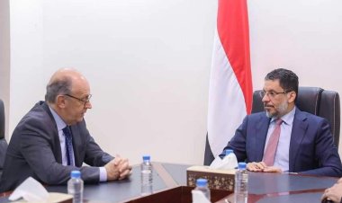 رئيس الوزراء يلتقي في عدن سفير مملكة اسبانيا