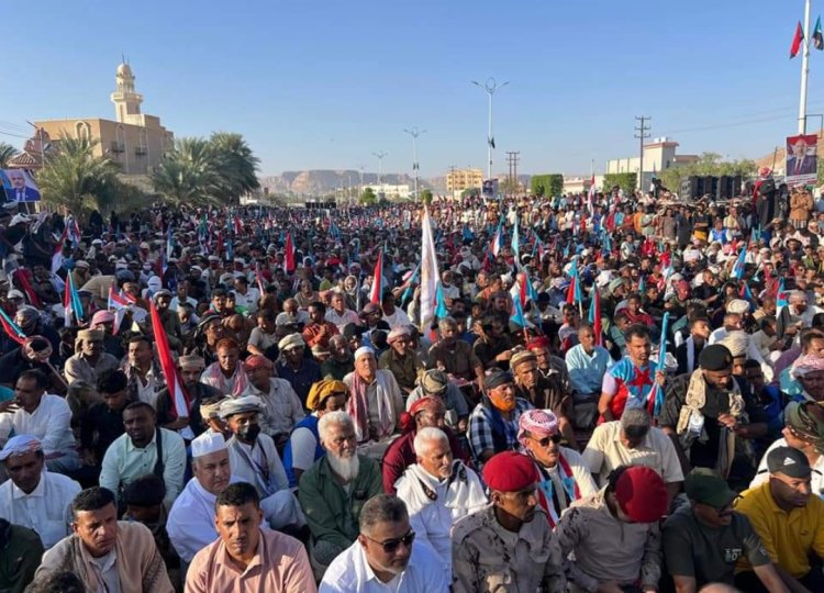 بدعوة من المجلس الانتقالي.. أبناء حضرموت يحتشدون في مليونية "الهوية الجنوبية" في مدينة سيئون بمناسبة ذكرى ثور 14 أكتوبر