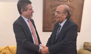 العطاس يلتقي السفير الأمريكي لمناقشة جهود تحقيق الاستقرار والسلام في اليمن