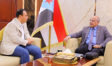 الكثيري يطّلع على الجهود المبذولة لتطوير المناهج الدراسية