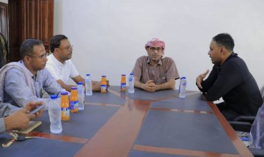 رئيس الهيئة المساعدة بوادي وصحراء حضرموت يطلع على نشاط نقابة الصحفيين الجنوبيين