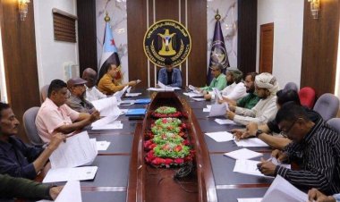 تنفيذية انتقالي العاصمة عدن تقف امام النشاط الجماهيري وتردي الوضع الخدمي في المديريات