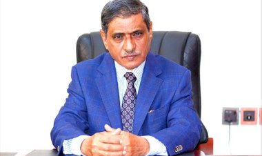 عضو مجلس القيادة الرئاسي البحسني يعزي باستشهاد جنديين من قوات التحالف العربي بسيئون