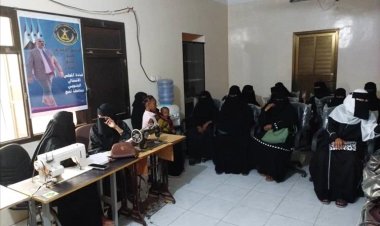 لحج.. انتقالي الحوطة يدشن معمل خياطة لتدريب النساء في اللجان المحلية بالحوطة