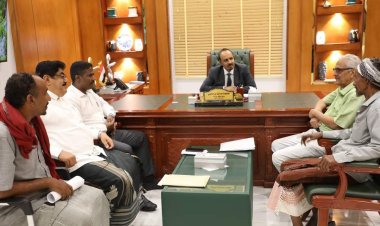 محافظ حضرموت يطلع على أحوال مديرية وادي العين حُورة ويوجه ببدء الإجراءات لإعادة بناء البيت المتهدّم بمنطقة حُورة