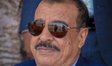 اللواء بن بريك يُعزّي في وفاة ناصر عبدالله ناصر بن بريك