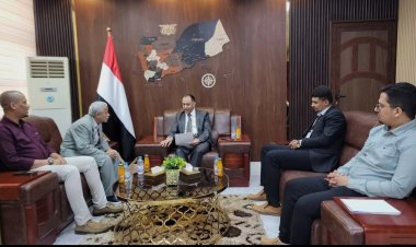 لقاء بعدن يناقش ترتيبات إقامة ورشة عمل عن إجراءات ترشيد الاستيراد