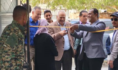 البيشي و الجاوي يدشنان المخيم الطبي المجاني للأمراض المزمنة في المعلا