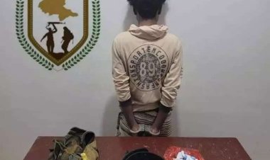 قوات دفاع شبوة تضبط كمية من مادة الشبو المخدر في إحدى النقاط التابعة لها في مدخل مدينة عتق