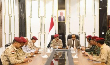 محافظ حضرموت ووزير الدفاع يرأسان اجتماعًا للجنة الأمنية بحضرموت