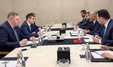 الرئيس الزُبيدي: لا سلام في المنطقة في ظل استمرار الإرهاب الحوثي برًّا وبحرًا