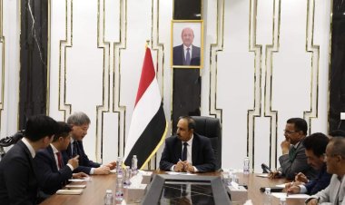 محافظ حضرموت يبحث مع السفير الكوري مجالات تعزيز التعاون والتبادل التجاري ودعم القطاعات الحيوية وبناء القدرات