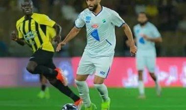 اتحاد جدة ينقض على صدارة الدوري السعودي بالفوز على الفتح