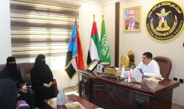 رئيس تنفيذية انتقالي حضرموت يشيد بالأدوار النضالية والمجتمعية للمرأة الجنوبية في مختلف المراحل