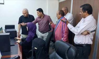 مدير عام الصحة بعدن يزور مركز تنمية الموارد بديوان المحافظة