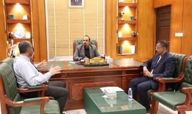 المحافظ بن ماضي يُشيد بخدمات مؤسسة حضرموت لمكافحة السرطان "أمل" لمكافحة  السرطان والتبغ والقات والتلوث البيئي