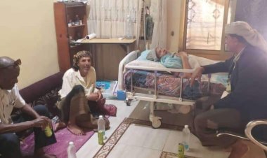 انتقالي أبين يطمئن على صحة عدد من مناضلي الثورة الجنوبية