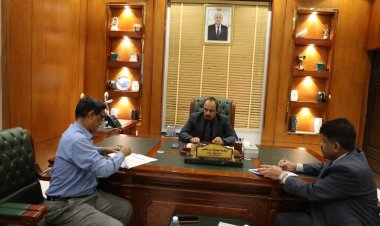 محافظ حضرموت يرعى عقد تنفيذ 11 مشروعًا  بمنهجية النقد مقابل العمل في 8 مديريات