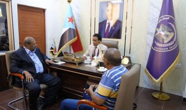 السقاف يطلع على ترتيبات استضافة البطولة العربية لمصارعة الذراعين في العاصمة عدن