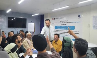 مؤسسة إنسجام تختتم دورة تدريبية عن بناء قدرات الشباب وأعضاء المجالس المحلية بالعاصمة عدن