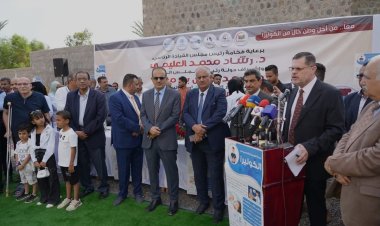 وزير الصحة يدشّن حملة التحصين الطارئة ضد الكوليرا في عدن