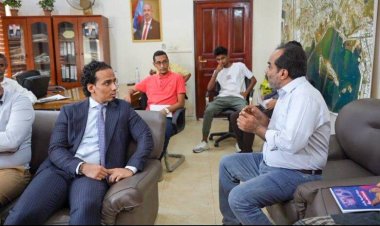 السقاف يتفقد أعمال السلطة المحلية بخورمكسر