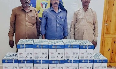 انتقالي سيئون يدعم عددا من مدارس المديرية بمواد قرطاسية