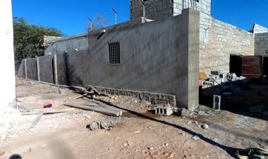 تواصل الأعمال في إعادة ترميم وتأهيل مبنى شرطة مديرية الروضة، بتمويل الأشقاء في الإمارات.