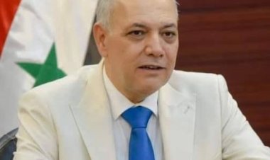 رئيس الوزراء السوري يعلن استعداده لتسليم السلطة