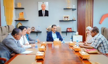 اجتماع في عدن يناقش آليات حصر النازحين وتنظيم العمل مع المنظمات