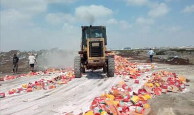 رفض وإتلاف شحنات كبيرة من الدجاج الفاسد ومنتجات أخرى في عدن وحضرموت والمهرة