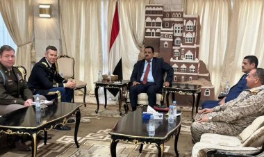 وزير الدفاع يلتقي الملحق العسكري بالسفارة الأمريكية