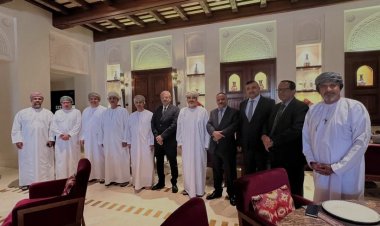 وزير النقل يبحث مع نظيره العُماني أوجه التعاون المشترك